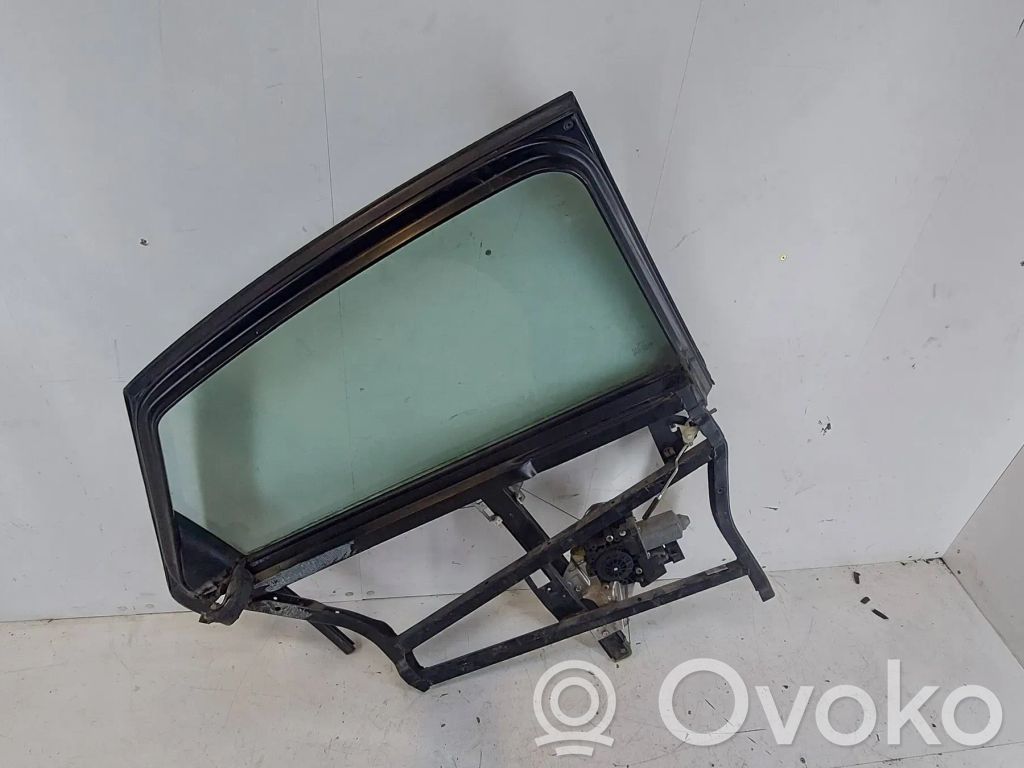 Elektryczny podnośnik szyby drzwi tylnych   4B5839753A,4B9839753