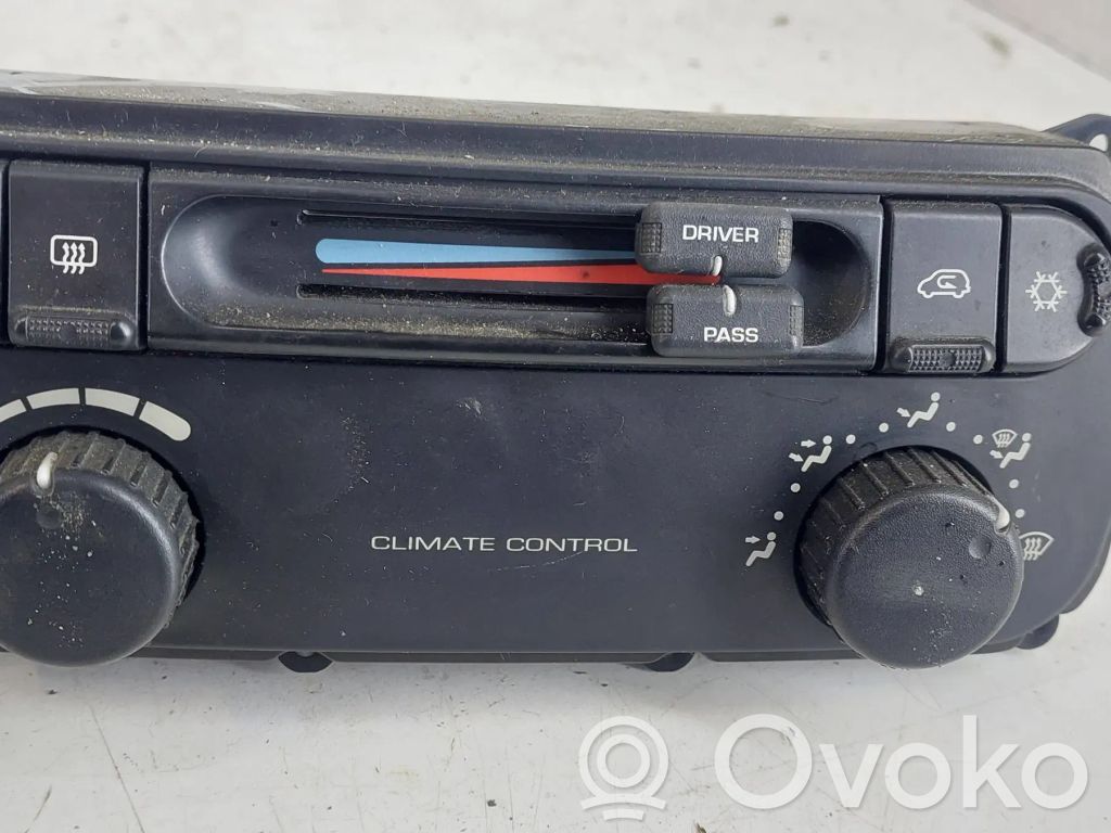 Chrysler Voyager Climate control unit 