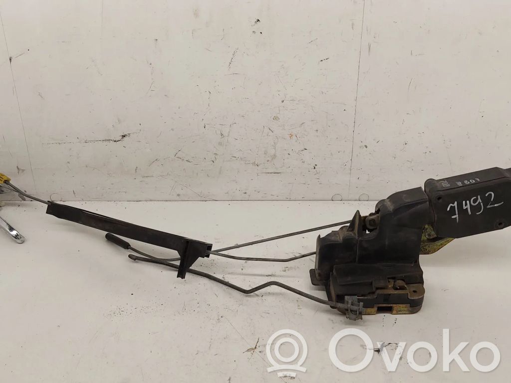 Volvo S40, V40 Priekinė durų spyna 