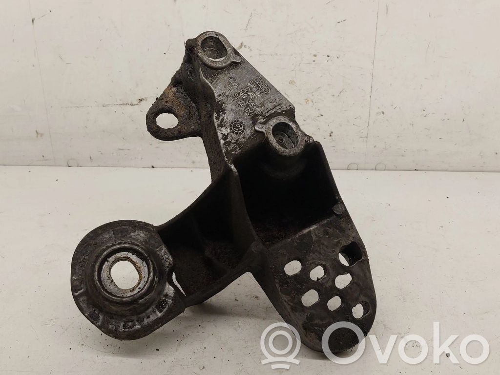 Audi A6 S6 C5 4B Engine mounting bracket 