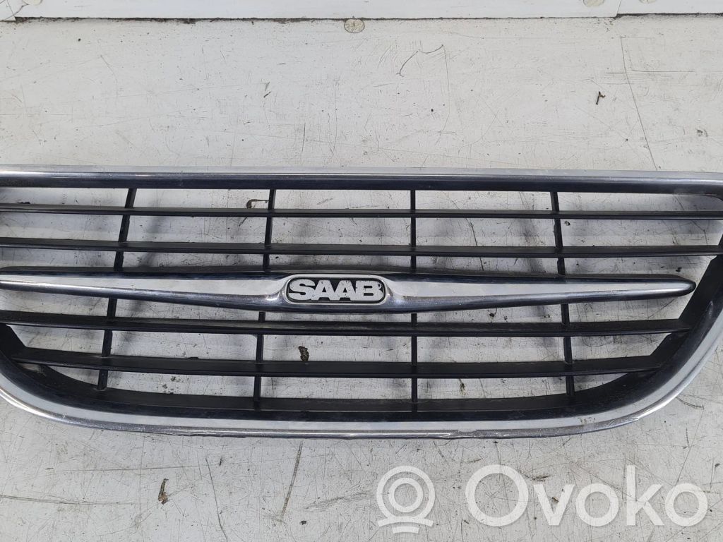 Saab 9-5 Etusäleikkö 