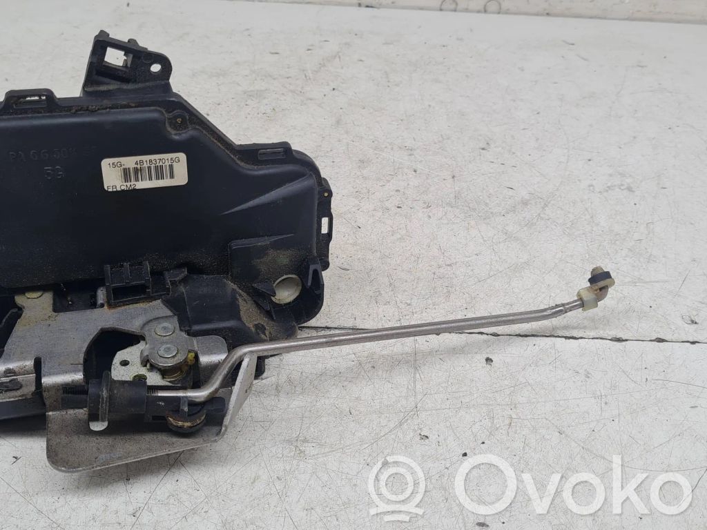 Audi A4 S4 B6 8E 8H Zamek drzwi przednich 