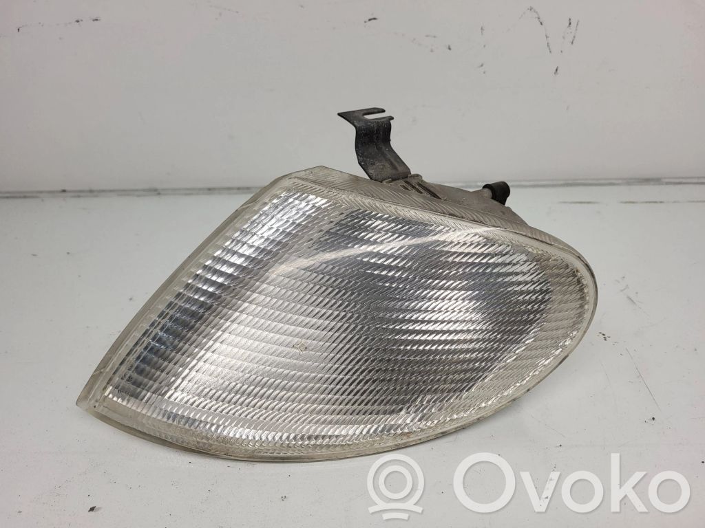 Ford Galaxy Front indicator light 