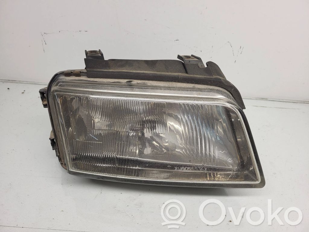 Audi A4 S4 B5 8D Headlight/headlamp 