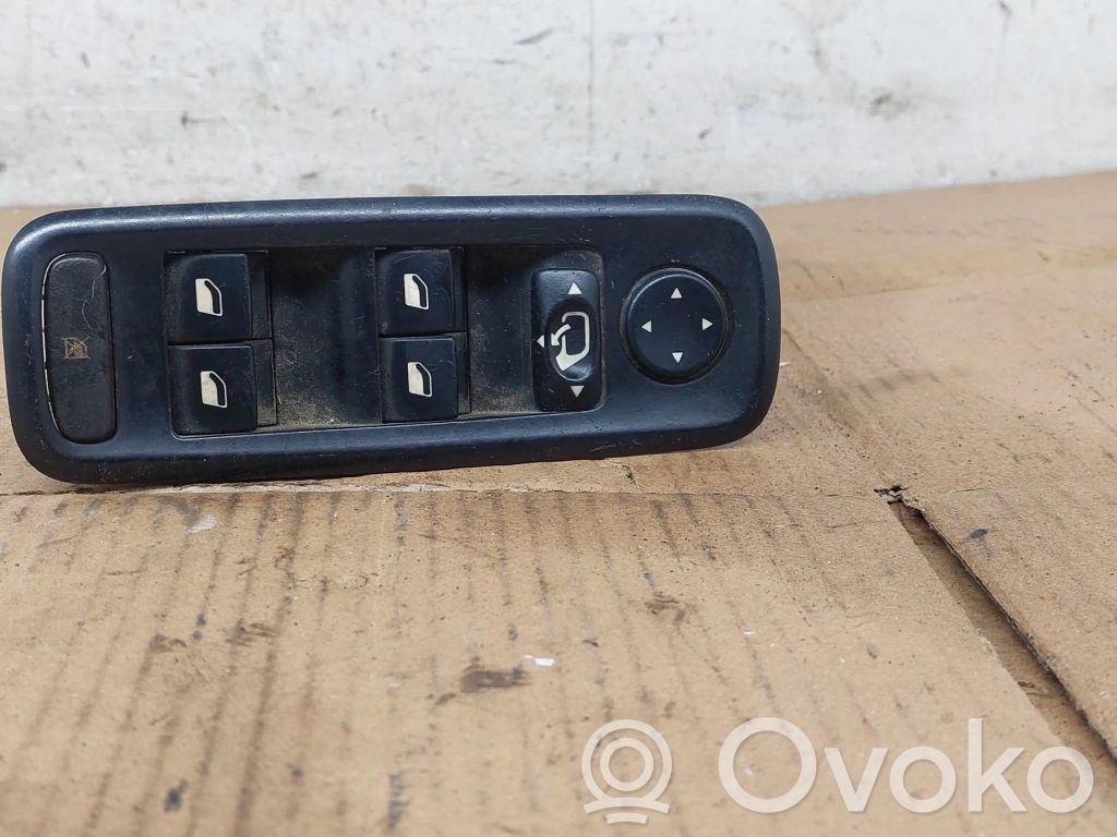 Electric window control switch   53269700,53269704