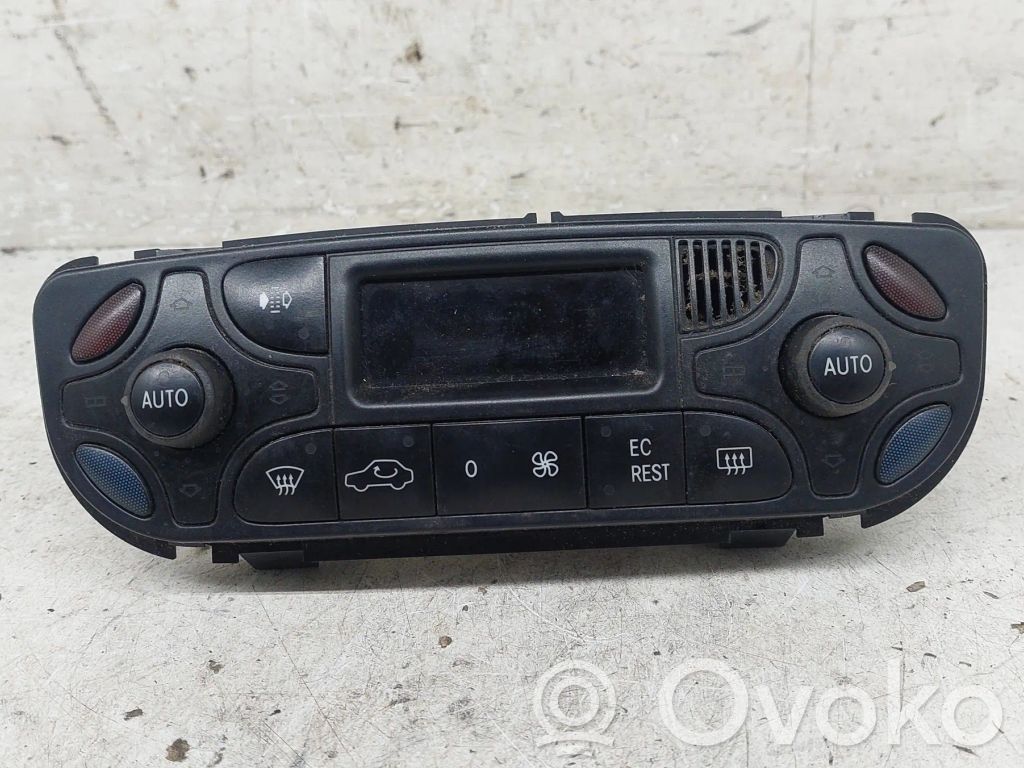 Mercedes-Benz C W203 Unitate control climatizare 