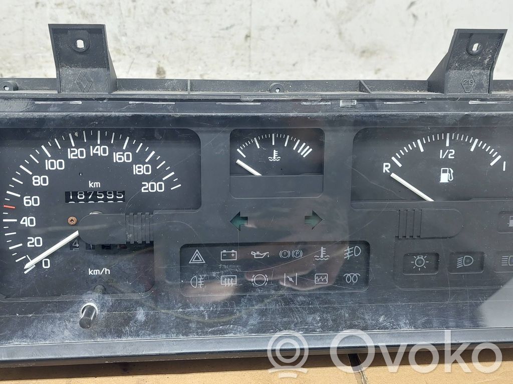 Renault 19 Speedometer (instrument cluster) 
