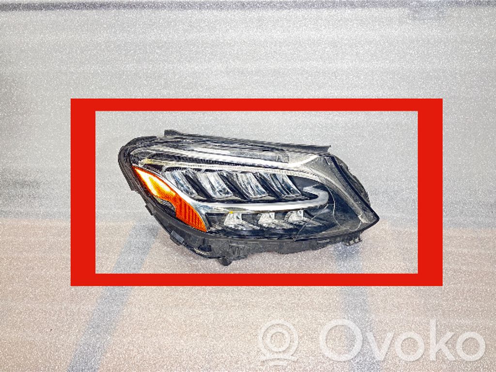 Mercedes-Benz C W205 Faro/fanale 