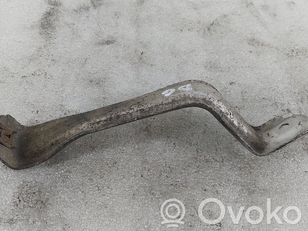 BMW 5 F10 F11 Suport fixare rezervor combustibil 