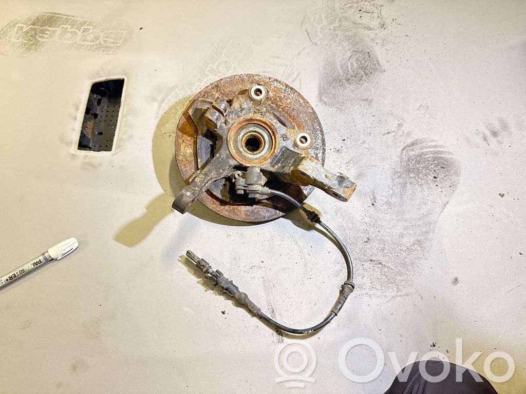 Opel Corsa C Priekinis kelmas 