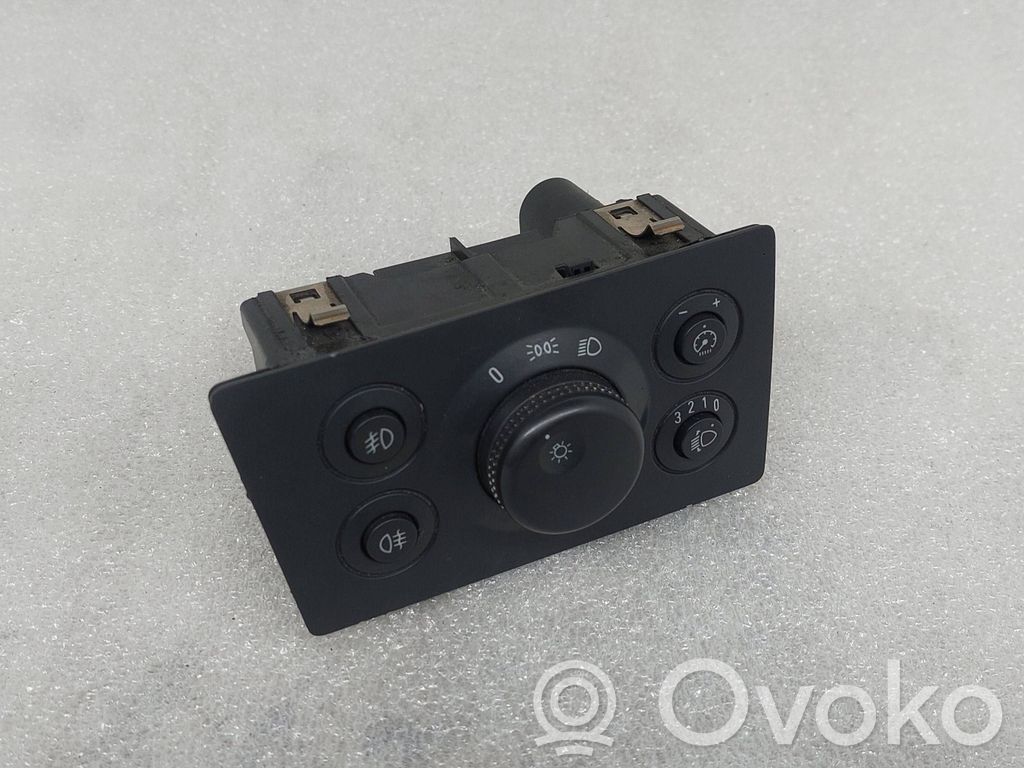Subaru Legacy Interruptor de luz 