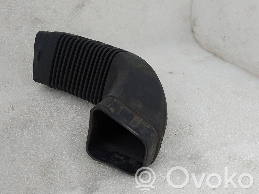BMW 3 E90 E91 Air intake duct part 