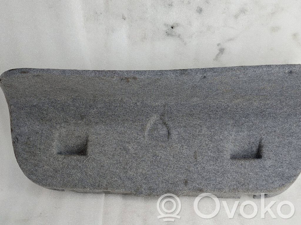 Moldura de la puerta trasera   7060634