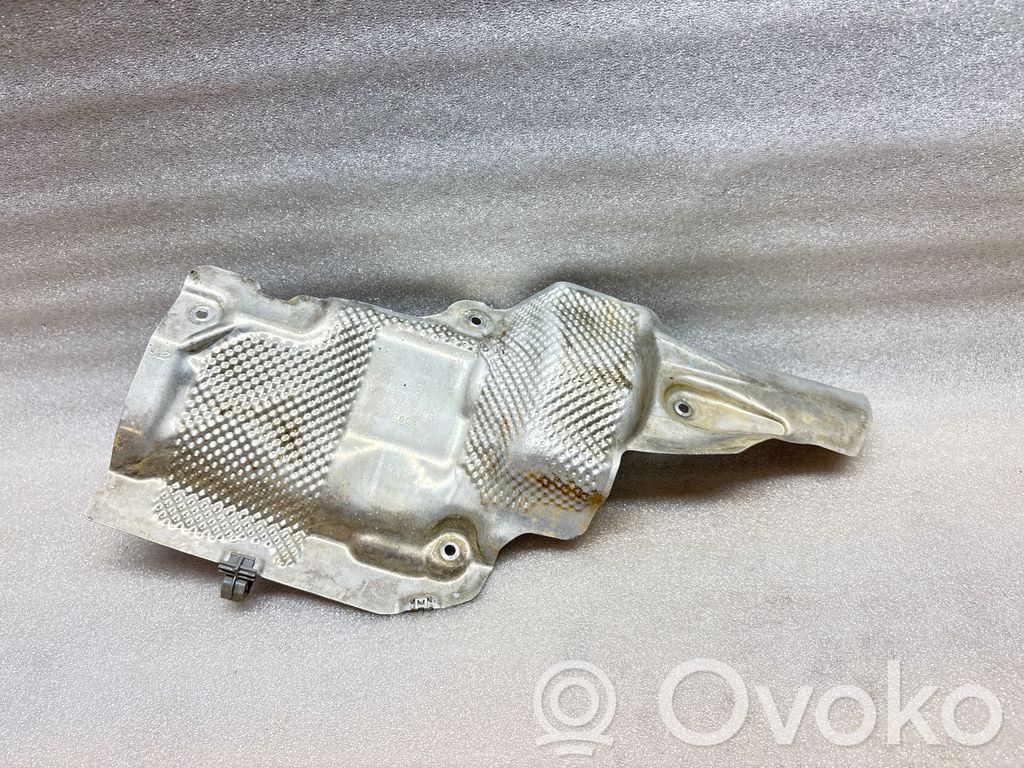 Audi Q3 F3 Osłona termiczna rury wydechowej 