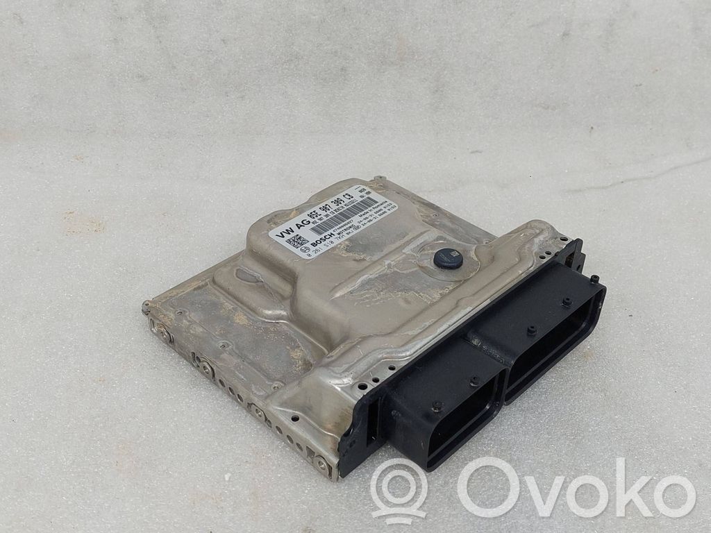 Audi Q2 - Variklio valdymo blokas 