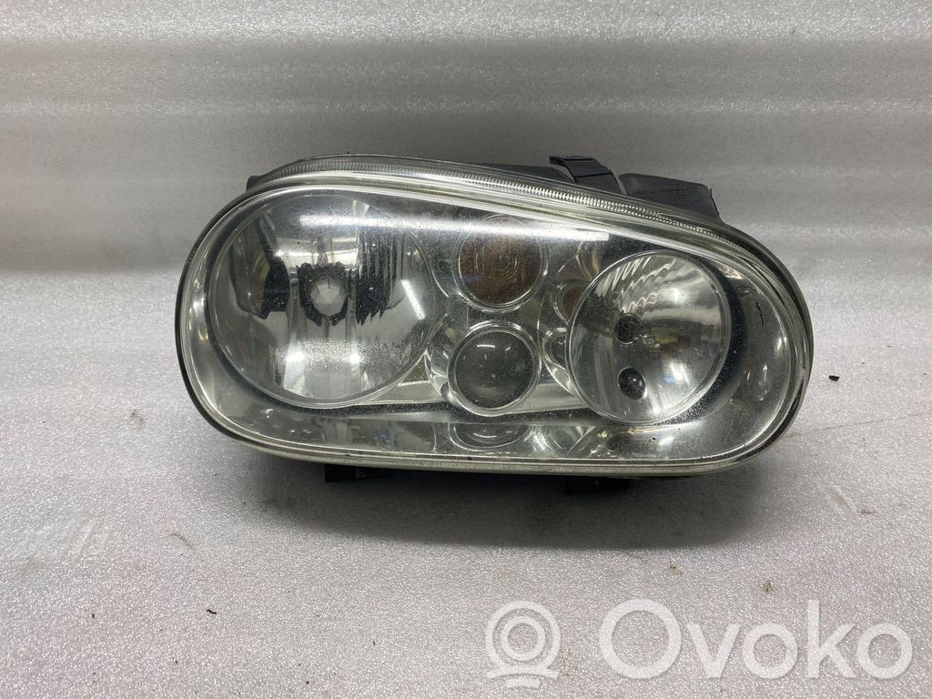 Volkswagen Golf IV Faro/fanale 