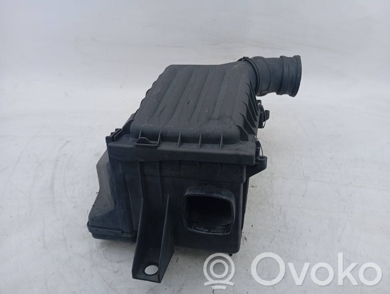 Opel Corsa B Air filter box 