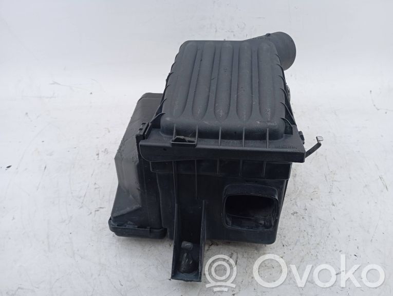 Opel Corsa B Air filter box 