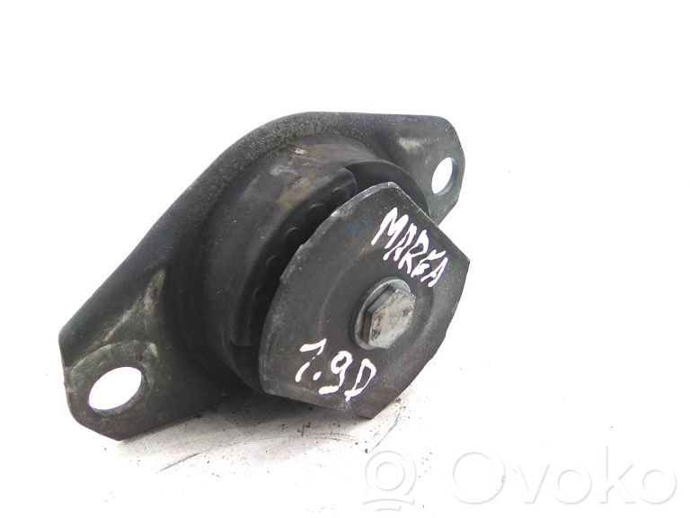Engine mount bracket   NAOVISIVEL