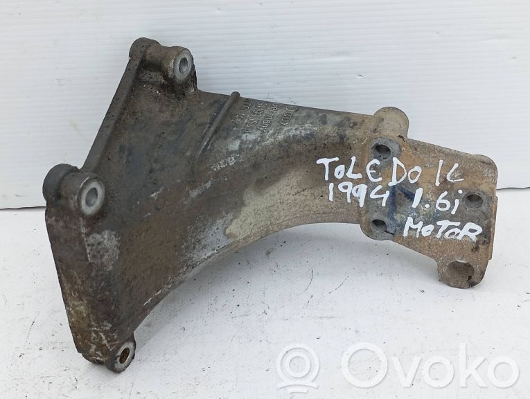 Seat Toledo I (1L) Engine mount bracket 