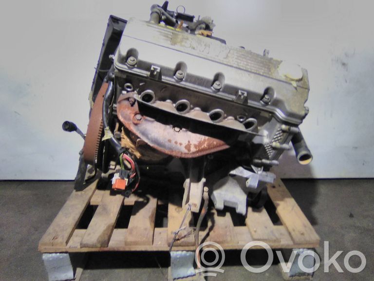 Moottori   16400