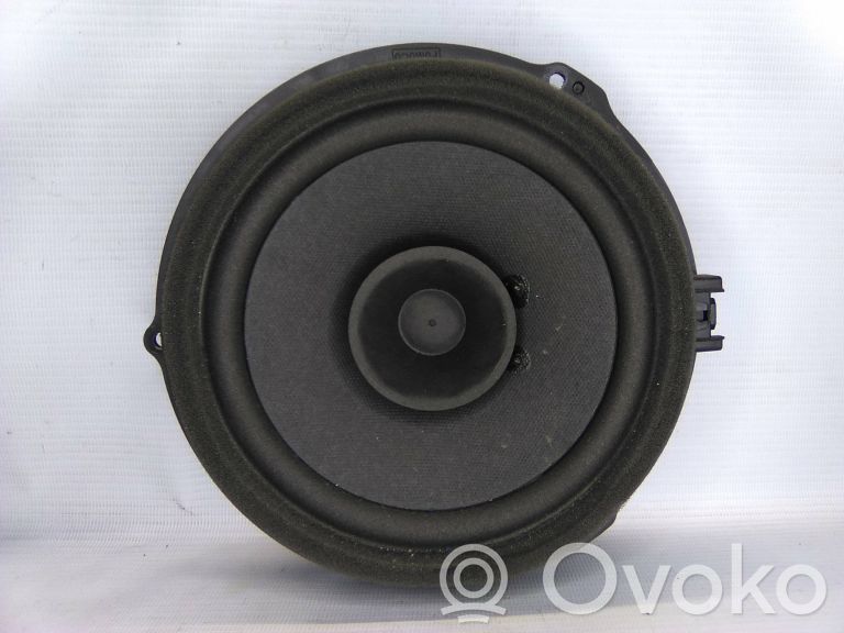 Altavoz del panel   8A6T18808CC