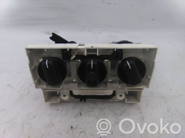 Opel Corsa B Climate control unit 