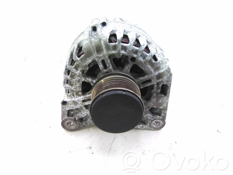 Renault Clio IV Alternador 