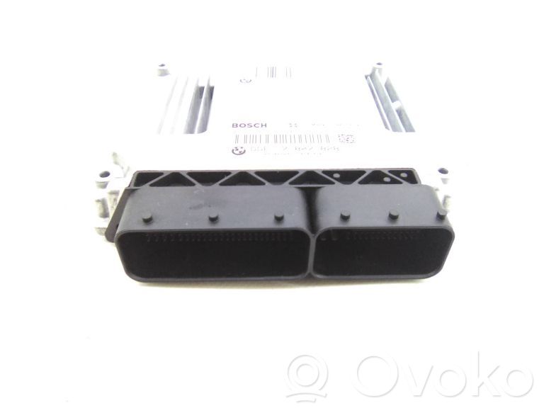 Variklio valdymo blokas   7807828