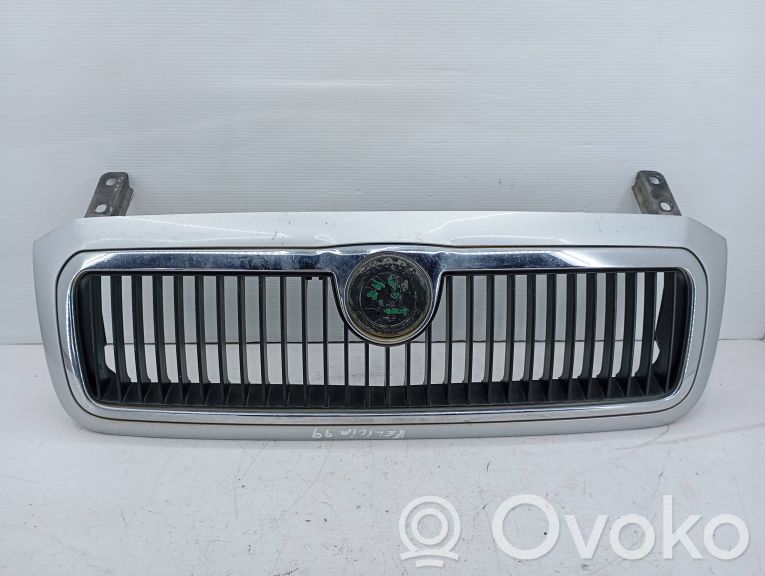 Skoda Felicia I Grilă față 