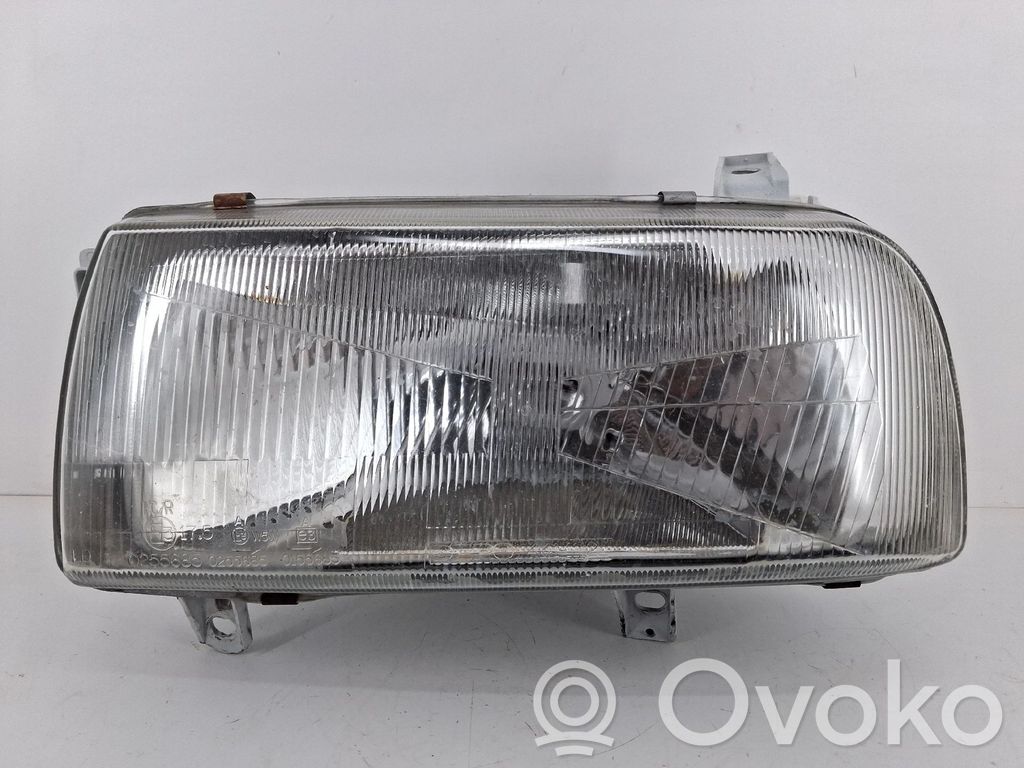 Volkswagen Vento Lampa przednia 
