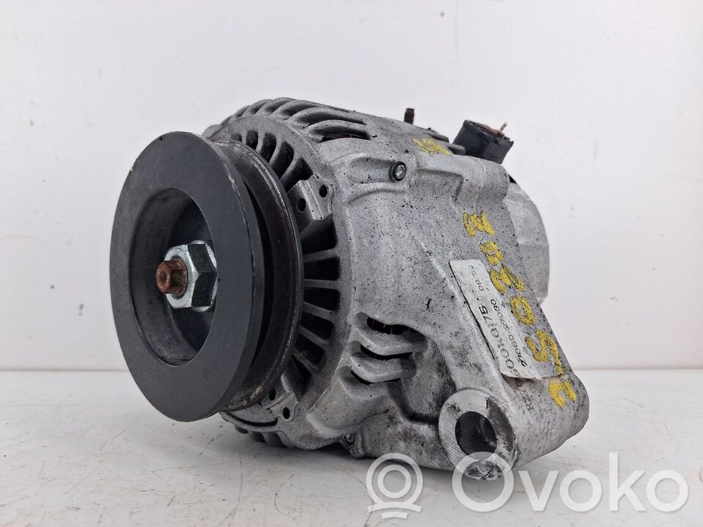 Toyota Avensis T220 Generator/alternator 