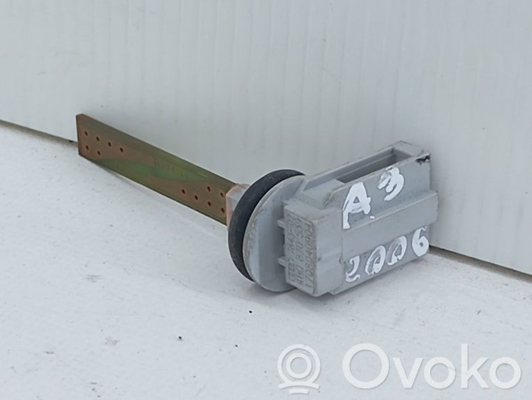 Audi A3 S3 8P Senzor temperatură aer exterioară 