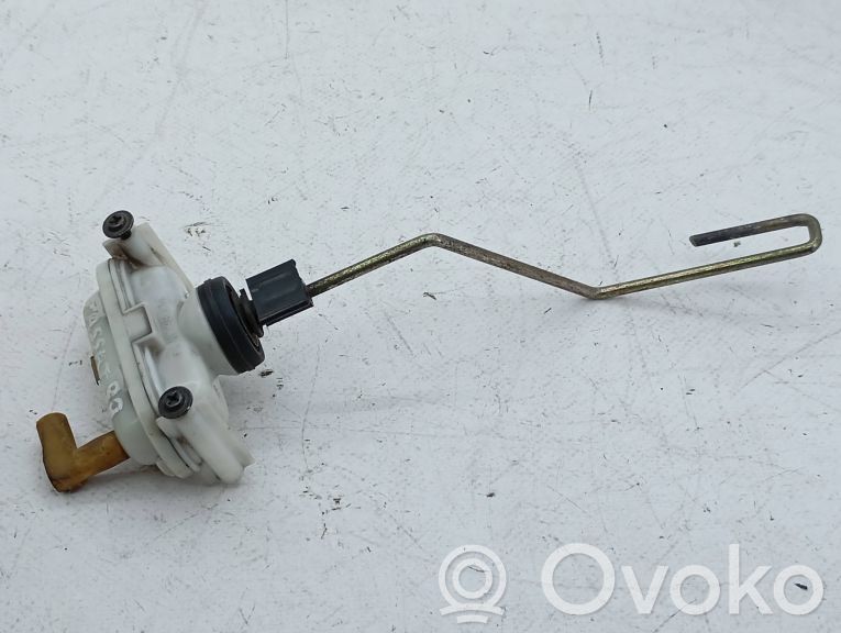 Volkswagen PASSAT B3 Lastausoven lukko 