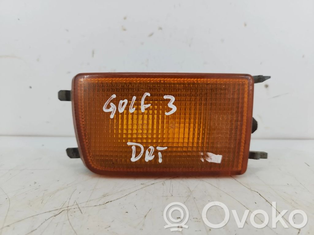 Volkswagen Golf III Blinker vorne Stoßstange 
