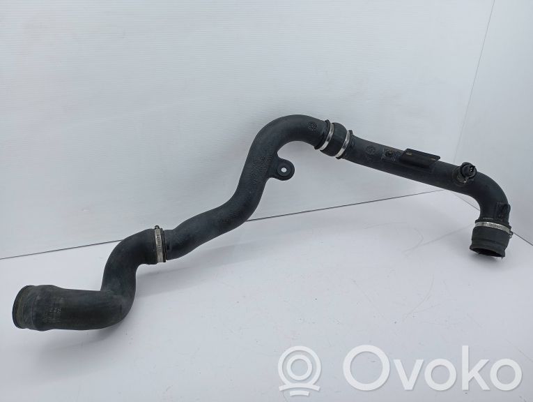 Audi A4 S4 B5 8D Furtun/conductă intercooler 