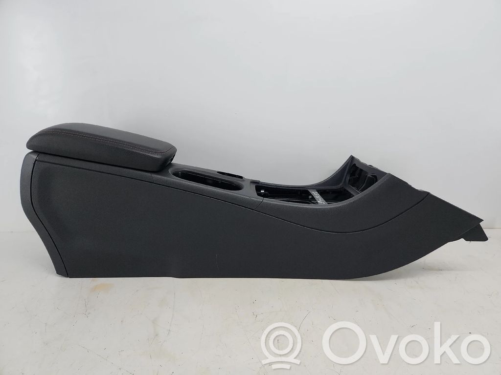 Mercedes-Benz CLA C117 X117 W117 Keskikonsoli