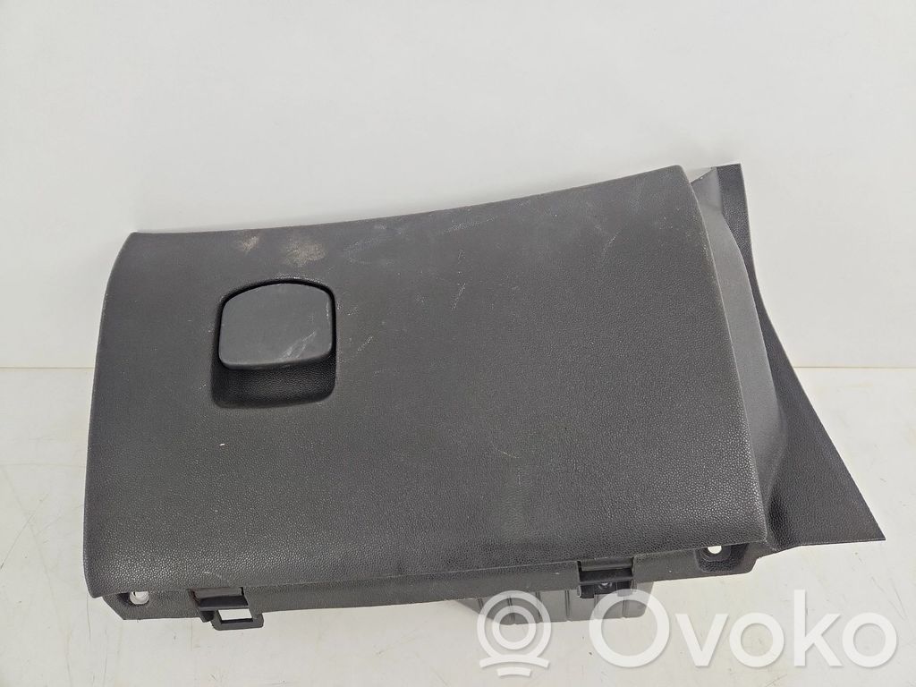Opel Corsa D Schowek deski rozdzielczej
