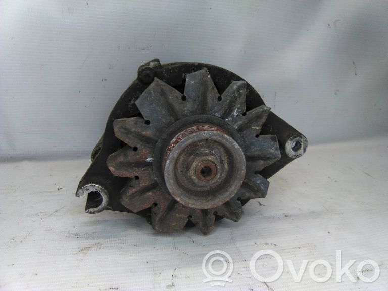 Peugeot 305 Generator/alternator 