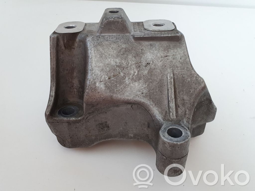 Seat Arona Łapa / Mocowanie silnika 