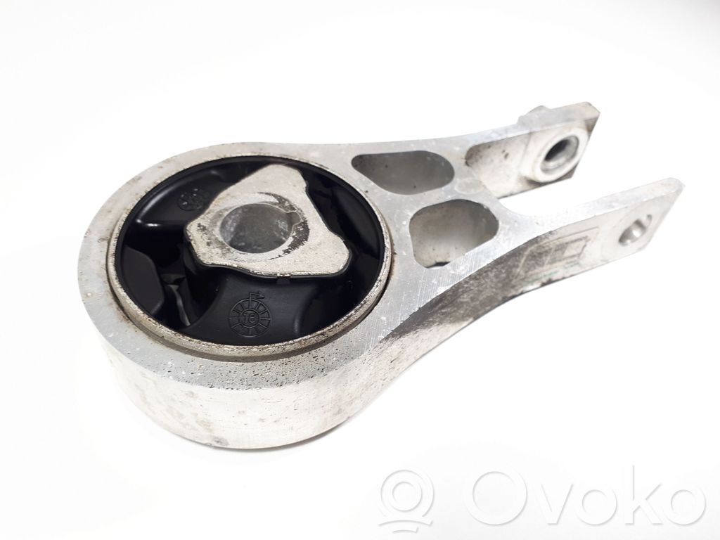 Jeep Compass Engine mount bracket 