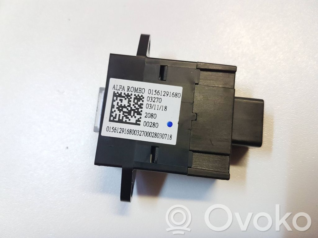 Enchufe conector USB   01561291680,00280,03270