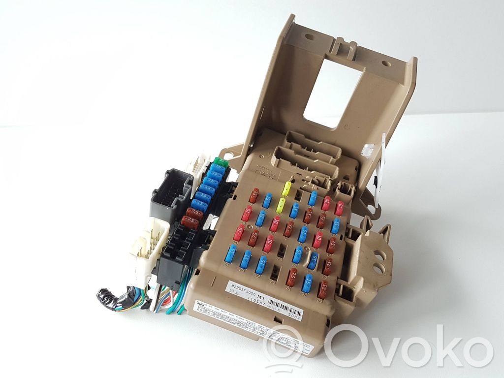 Fuse module   82201FJ000,110567