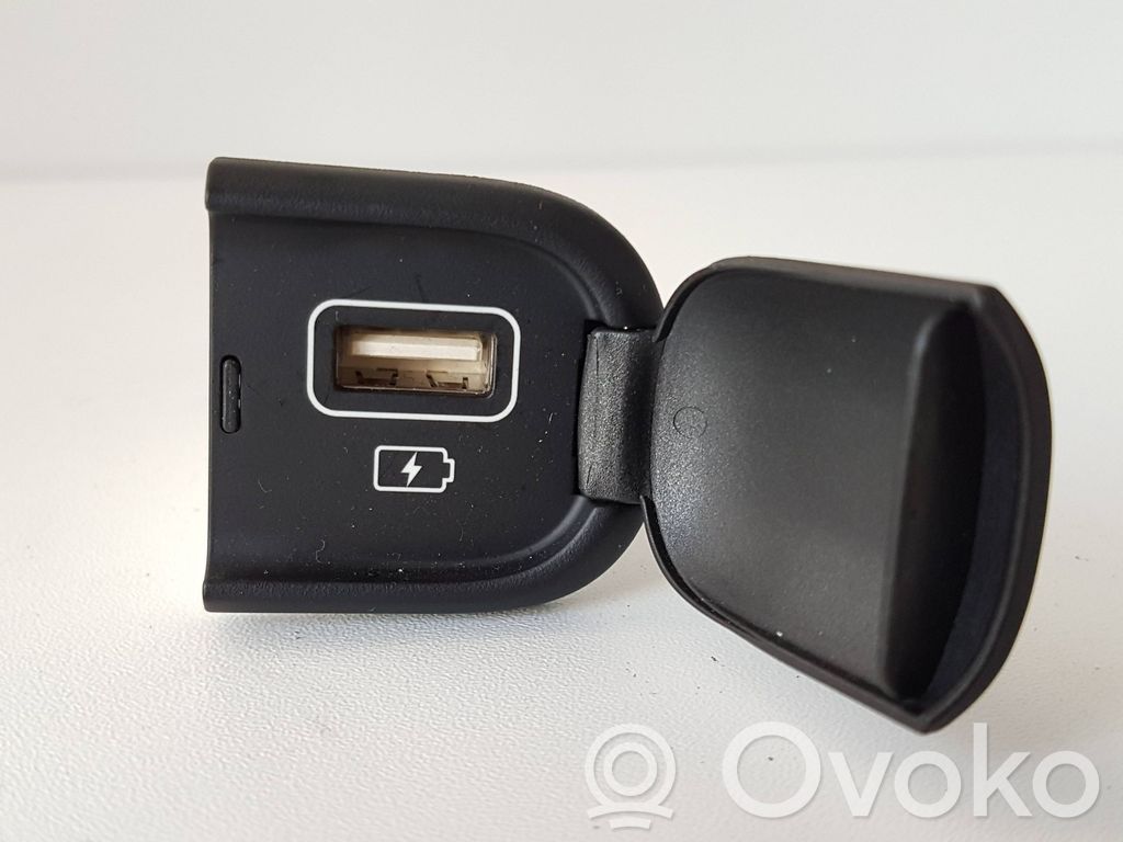 KIA Niro Gniazdo / Złącze USB 
