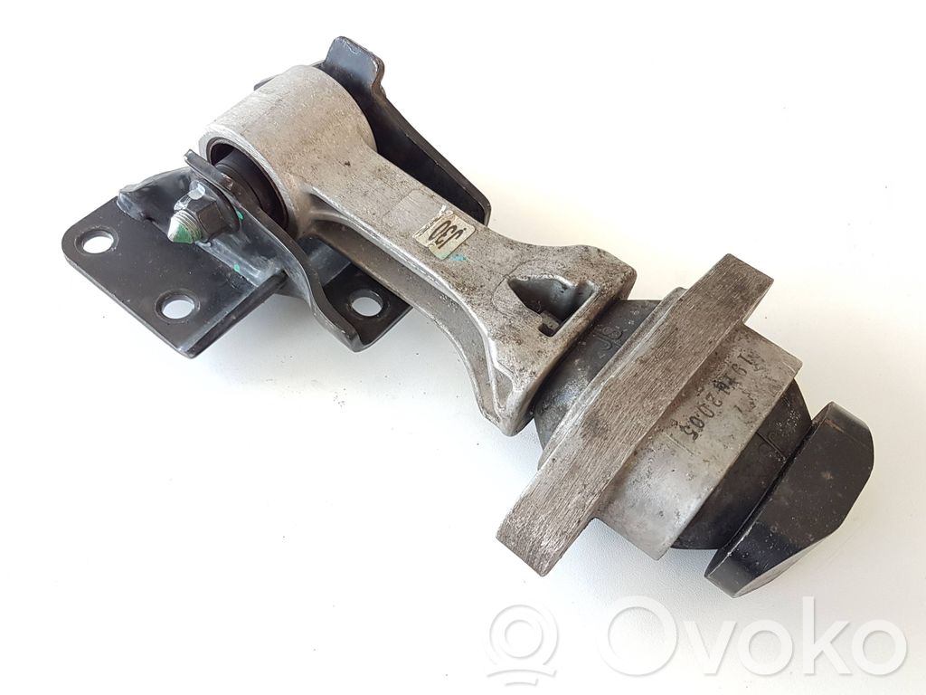 Engine mount bracket   21950J3000