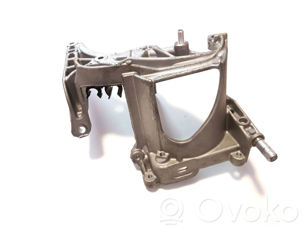 Engine mounting bracket   9678325480