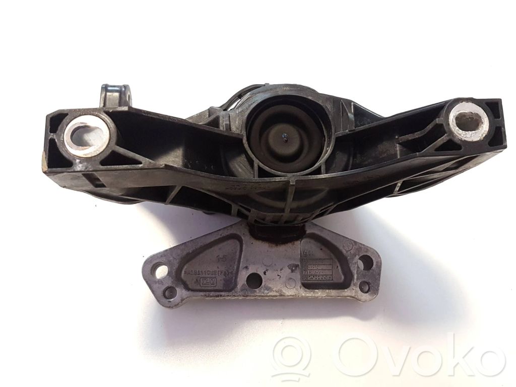 Opel Combo E Engine mount bracket 