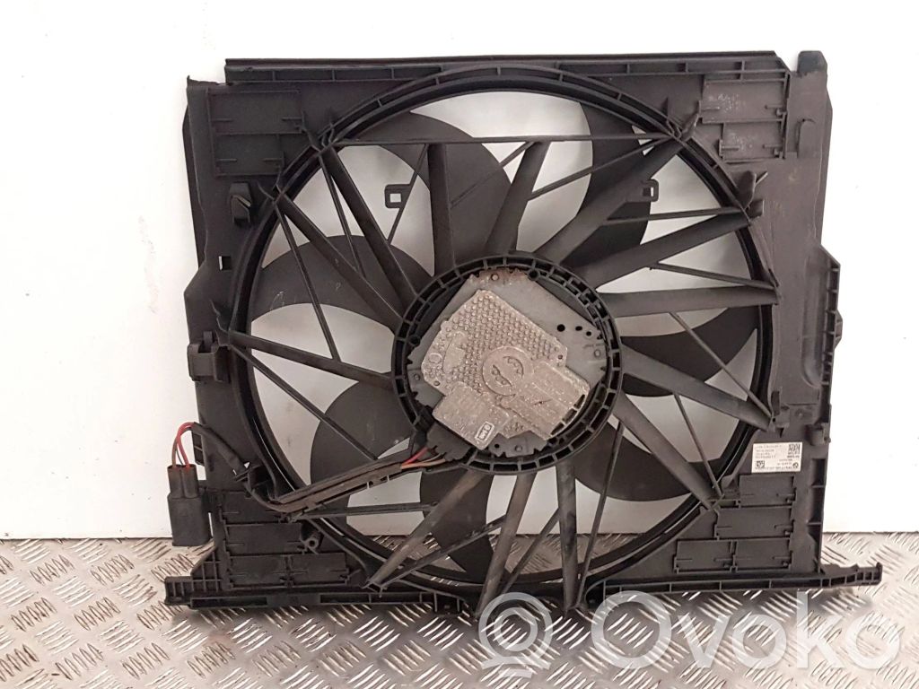 BMW 5 F10 F11 Elektryczny wentylator chłodnicy 