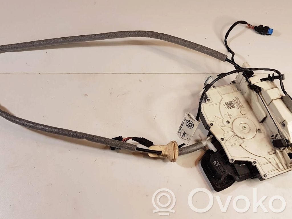 Volkswagen ID.4 Priekšpusē slēdzene 