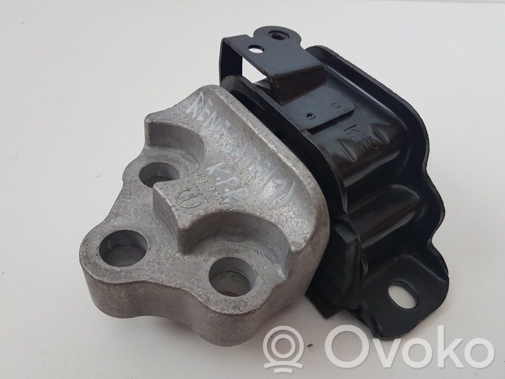 Jeep Renegade Engine mount bracket 